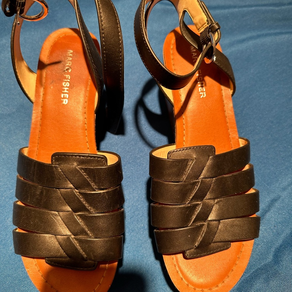 Marc fisher shoes size 8 wedge with leather top